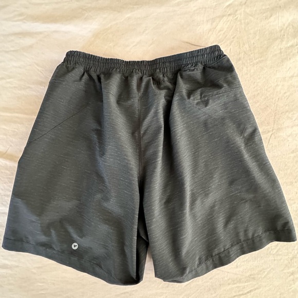 Men’s Birddogs gym shorts in size XL with 7” inseam - Picture 3 of 5